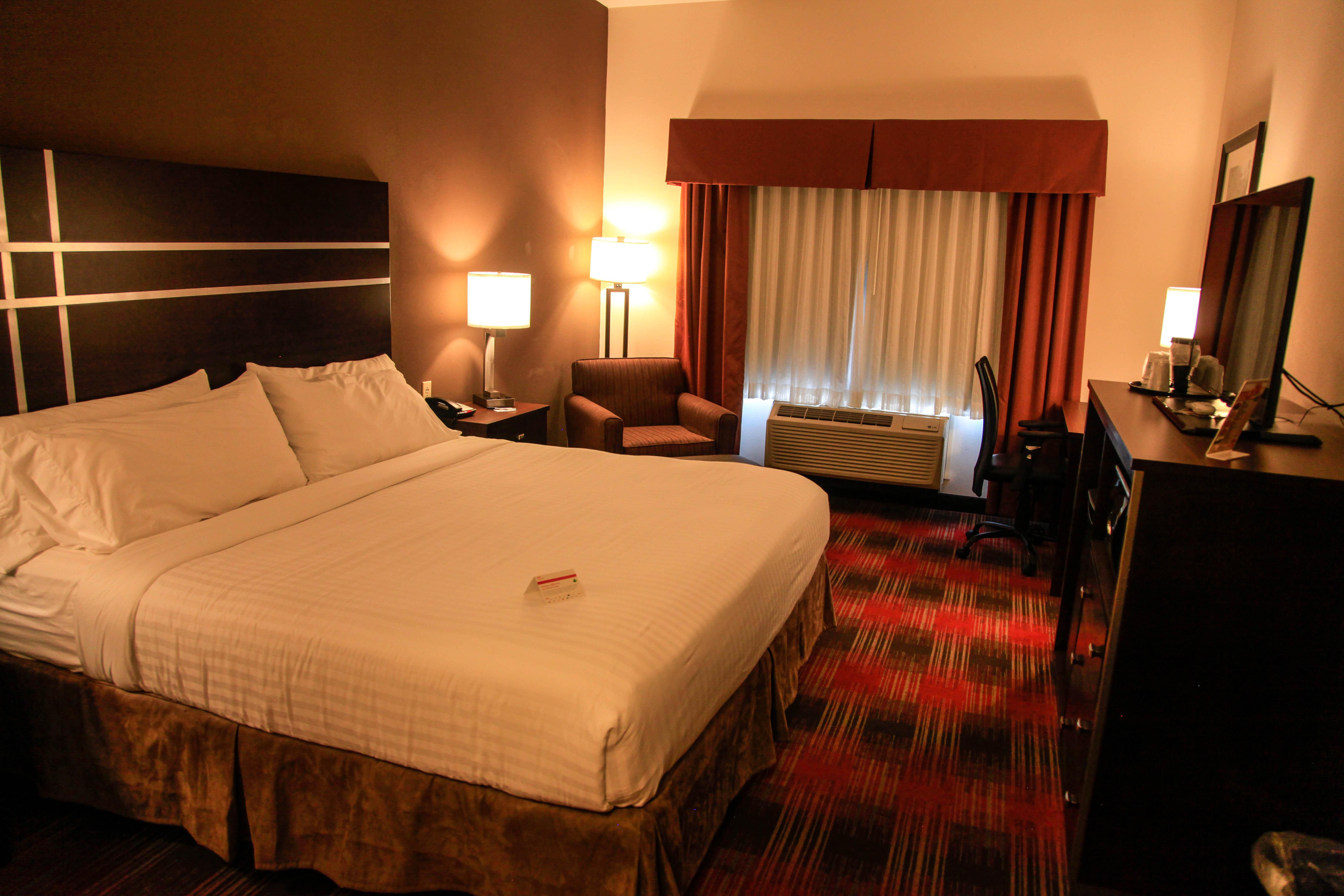 Holiday Inn Express & Suites Cumberland - La Vale, An Ihg Hotel Екстериор снимка